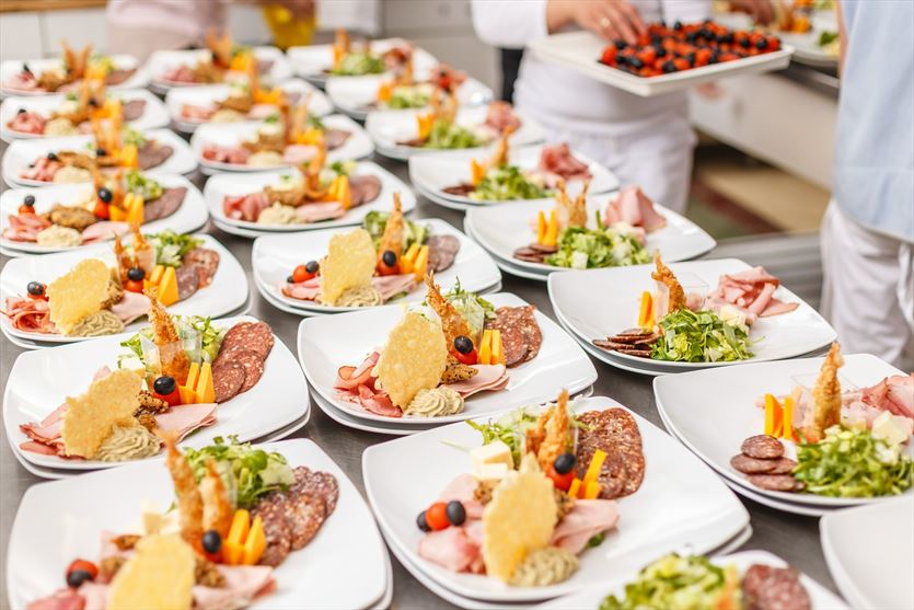 przyjazna Restauracje - kuchnie inne, Stara Kuźnia – Restauracja, Ruda